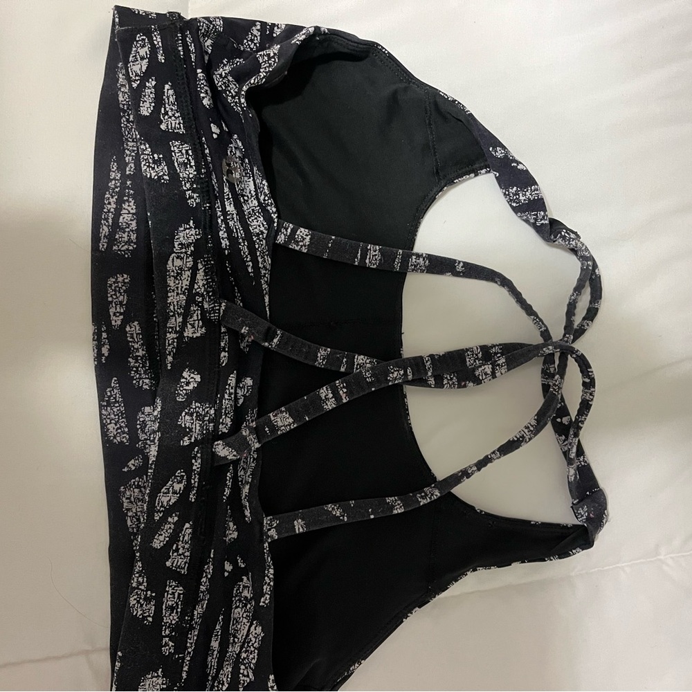 Lululemon energy bra